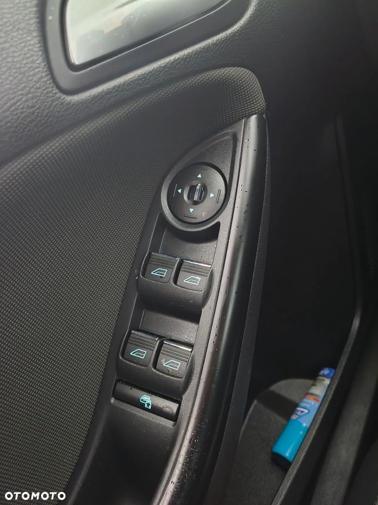 Ford Focus 1.6 Trend - 19