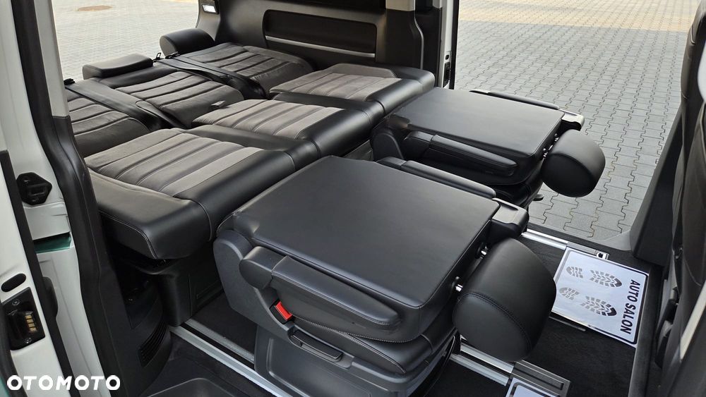 Volkswagen Multivan - 30