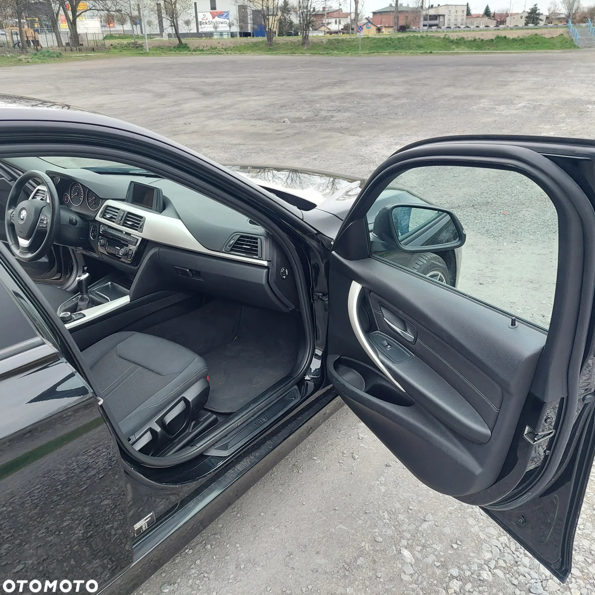 BMW Seria 3 318i Sport Line - 12