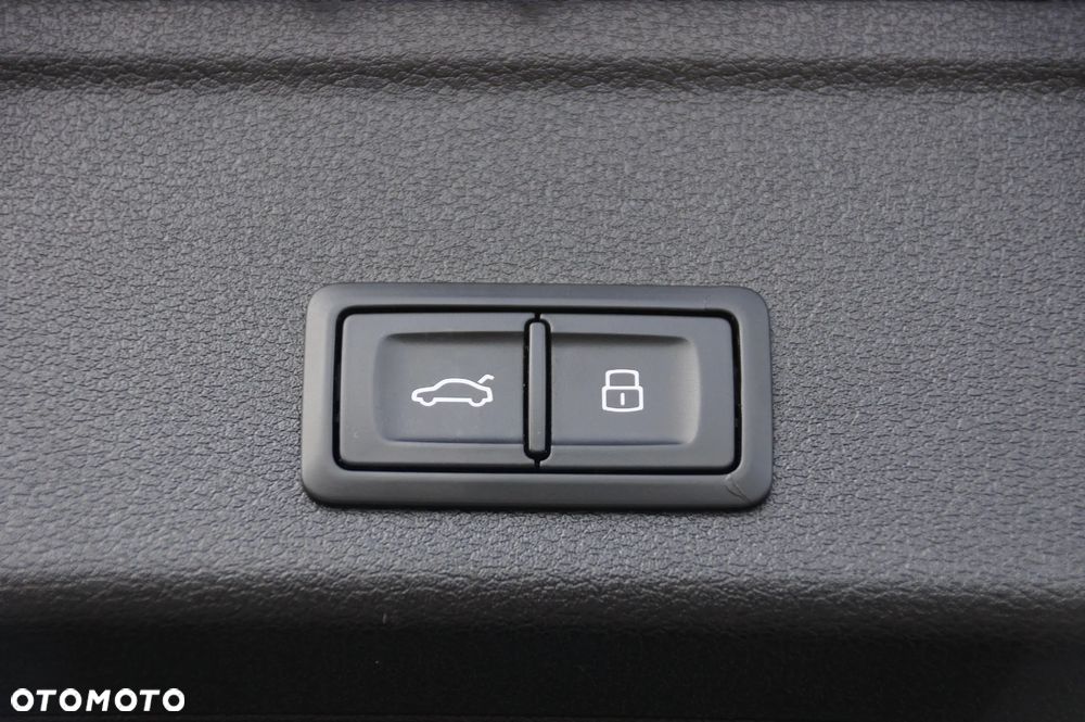 Audi A4 Avant 2.0 TDI clean diesel Quattro - 37