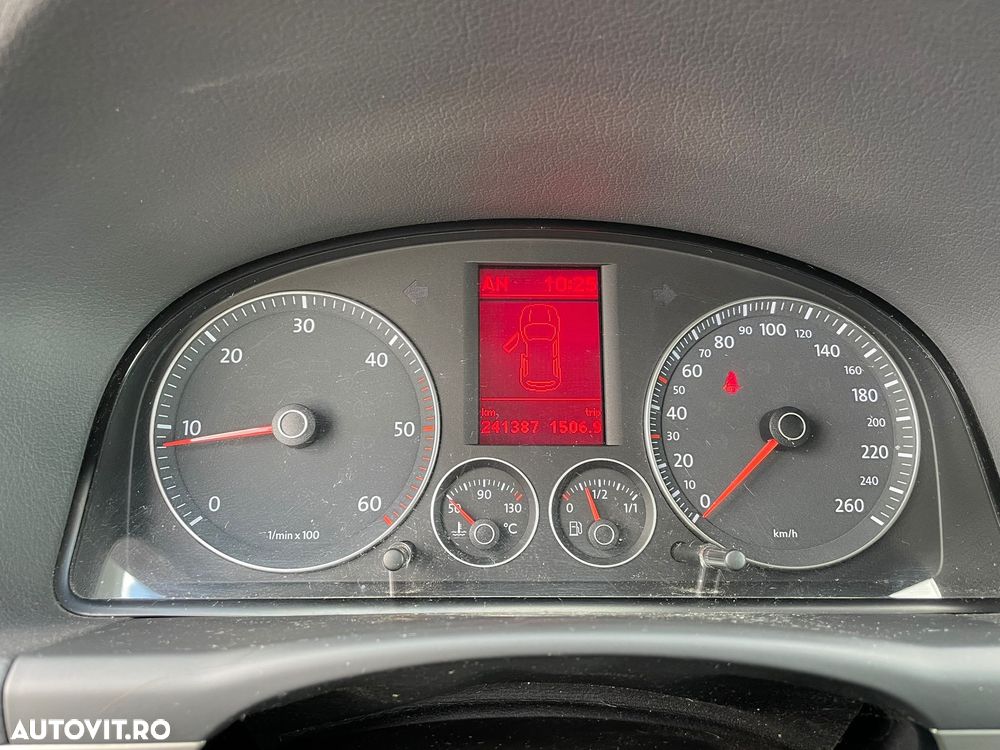 Volkswagen Touran 1.9 TDI DPF Blue Motion Freestyle - 10