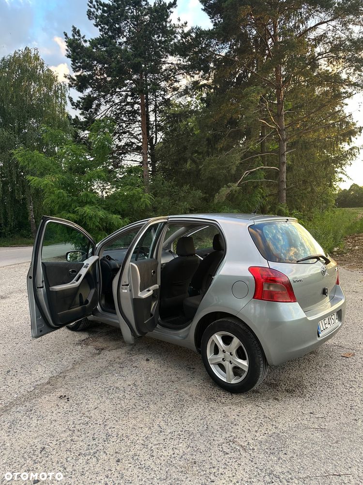 Toyota Yaris 1.3 Blue - 2