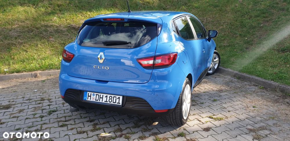 Renault Clio 1.2 16V Limited Plus - 12