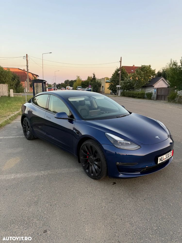 Tesla Model 3 - 2