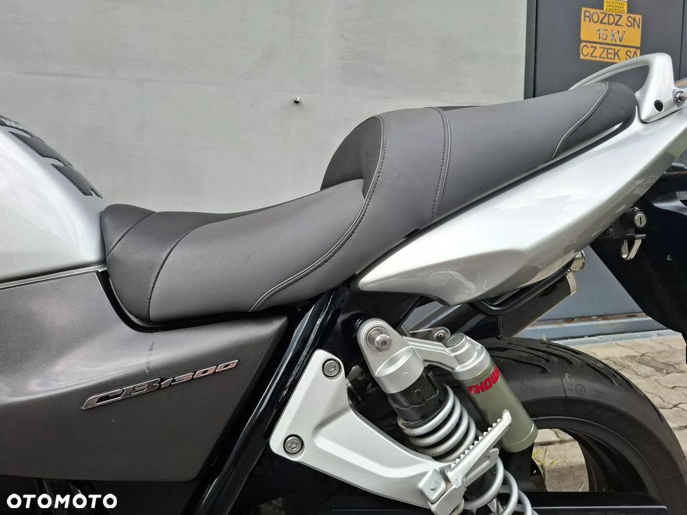 Honda CB - 30