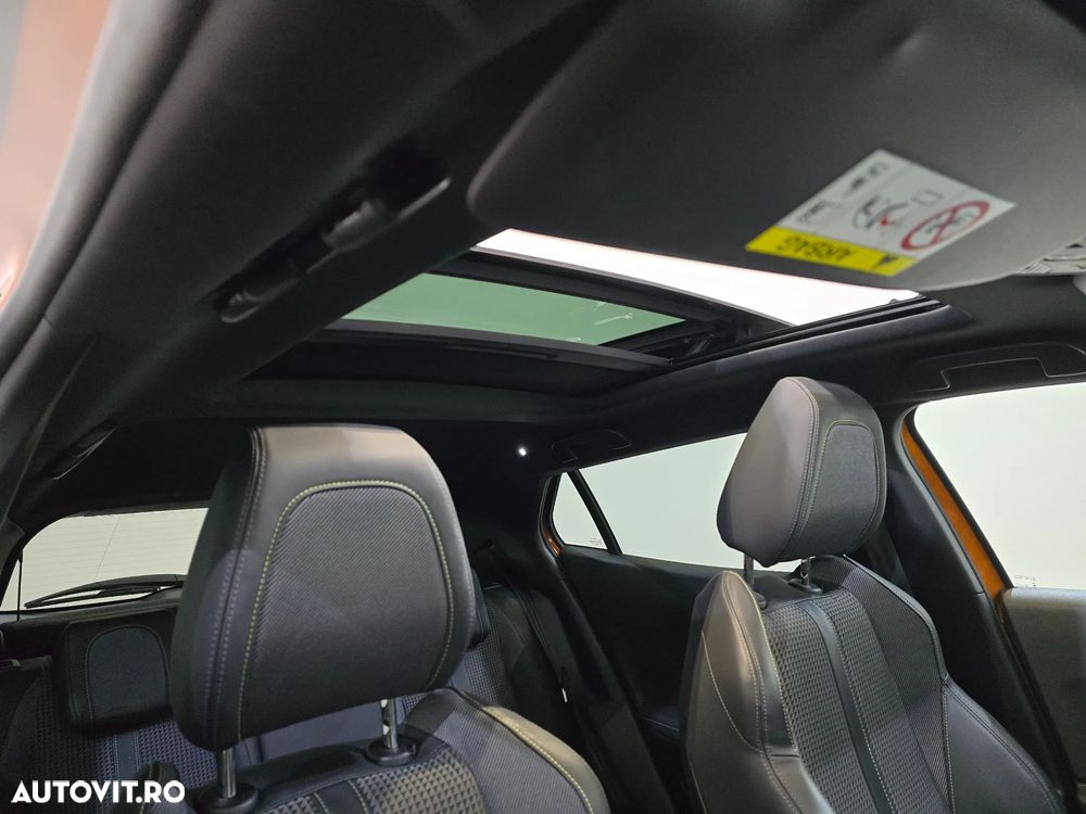 Peugeot 2008 PureTech 130 EAT8 GT - 11