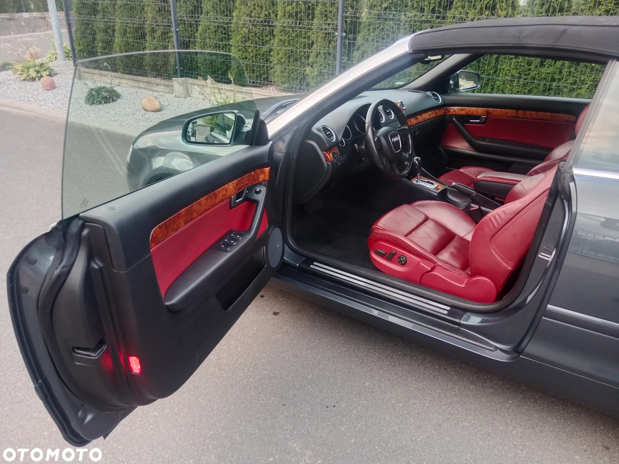 Audi A4 Cabrio 2.0 TDI DPF Multitronic - 5