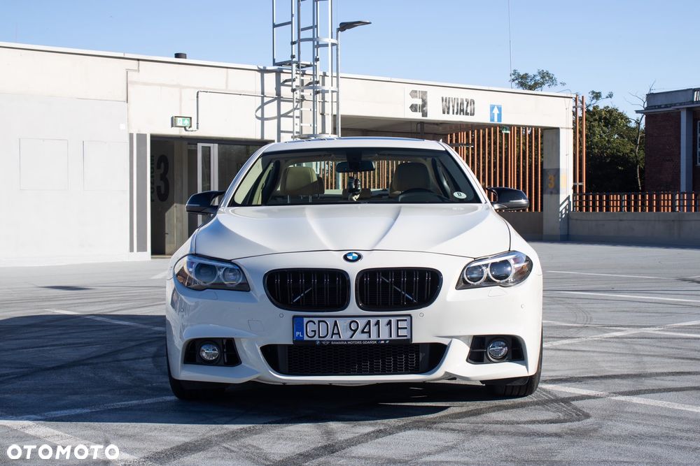 BMW Seria 5 528i xDrive - 2