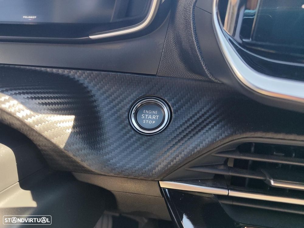 Peugeot e-2008 54 kWh Allure - 11