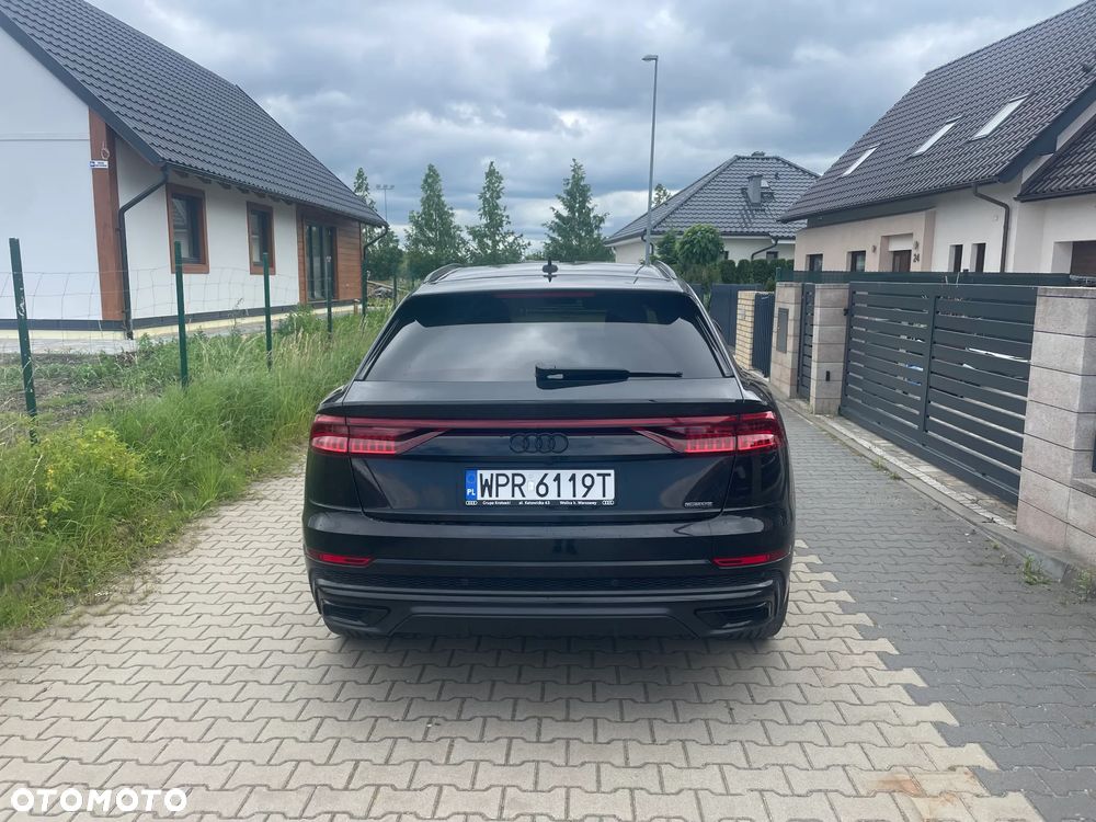 Audi Q8 - 6