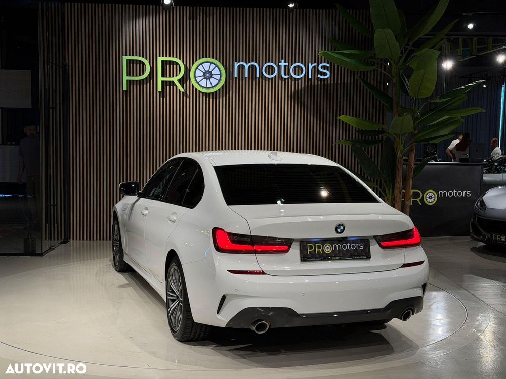 BMW Seria 3 330e iPerformance M Sport - 10