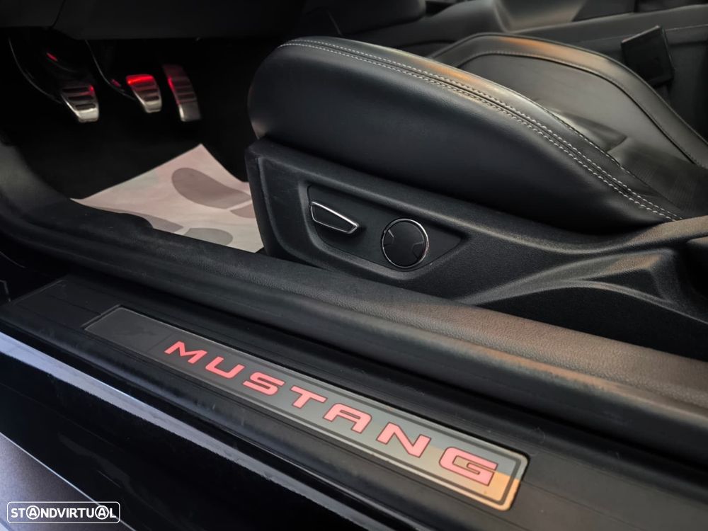 Ford Mustang 2.3i EcoBoost - 17