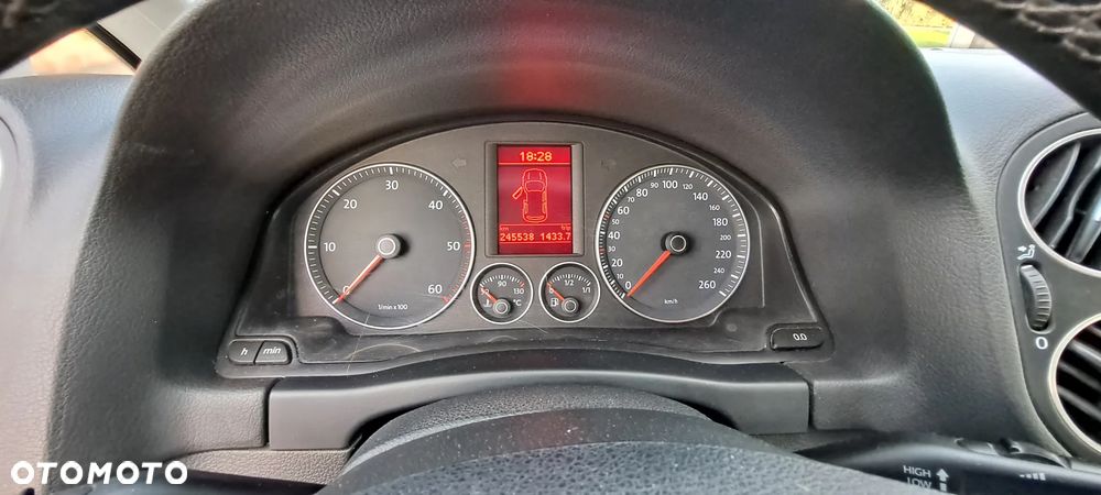 Volkswagen Golf 1.9 TDI Comfortline - 5