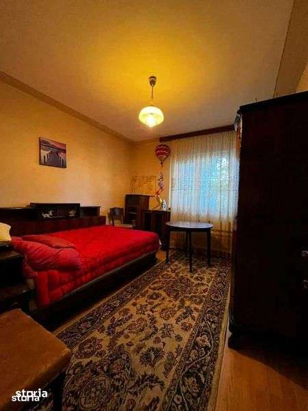 Inchriez apartament 4 camere et2/4 Podu Ros — fotografia 3
