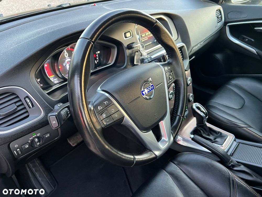Volvo V40 Cross Country D3 Geartronic Momentum - 20