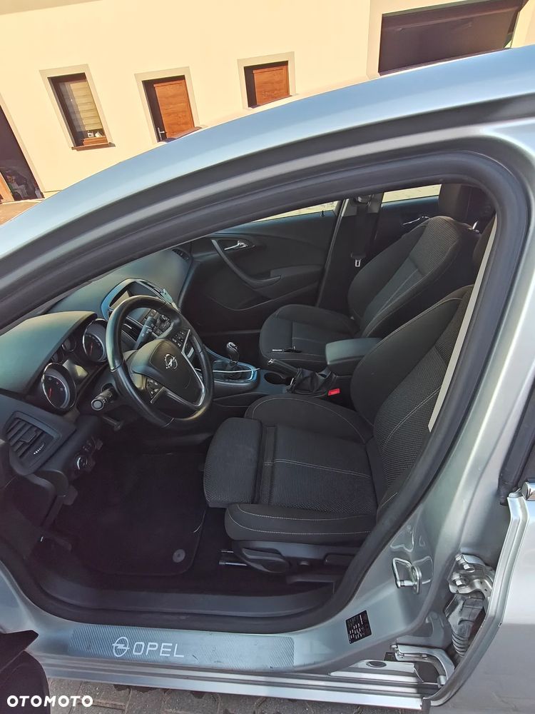 Opel Astra 1.4 T Active EU6 - 3