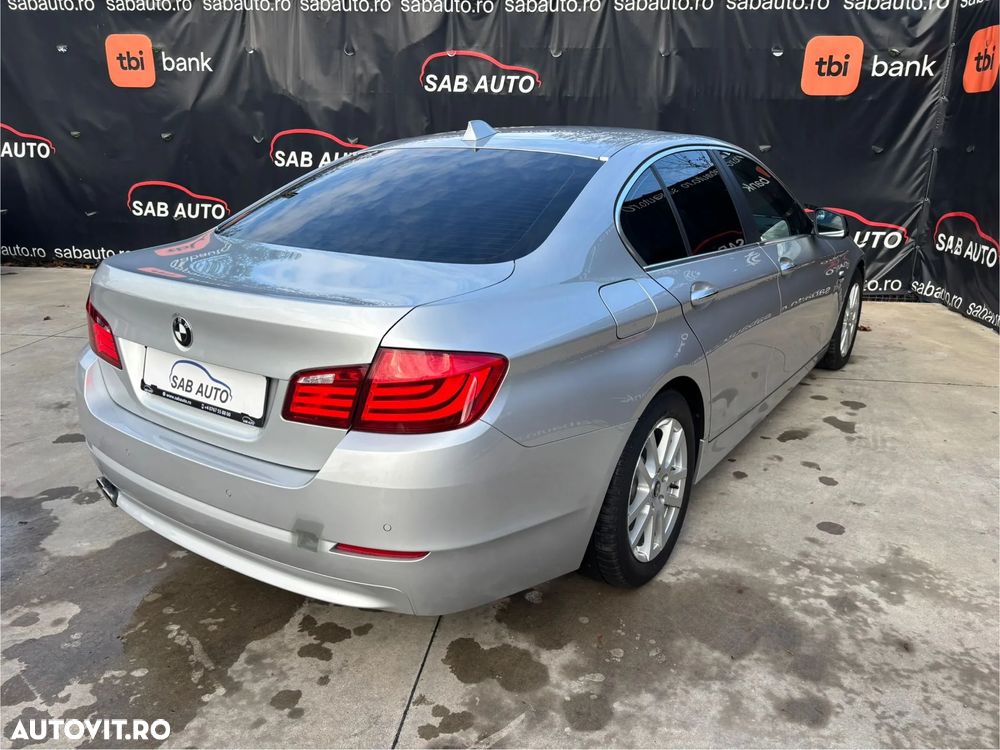 BMW Seria 5 520d - 8