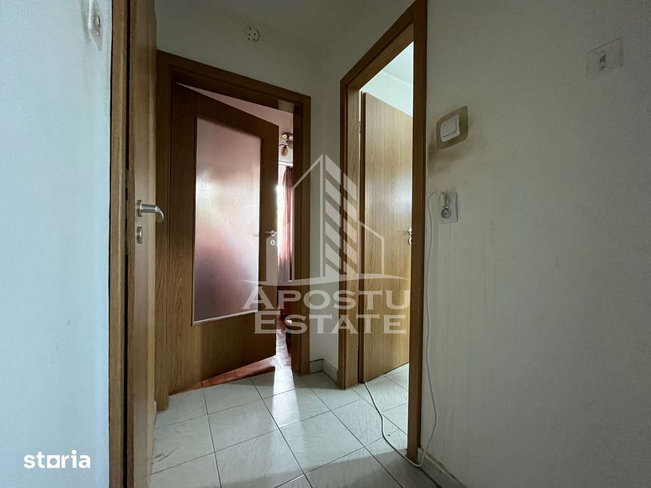 Apartament cu 2 camere, semidecomandat, conf 1, zona Sagului — fotografia 3