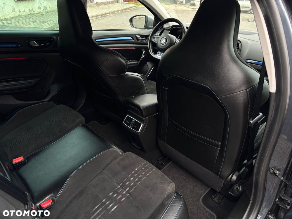 Renault Megane ENERGY TCe 205 EDC GT - 18