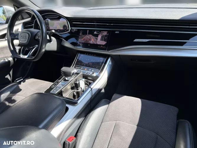 Audi Q8 - 11