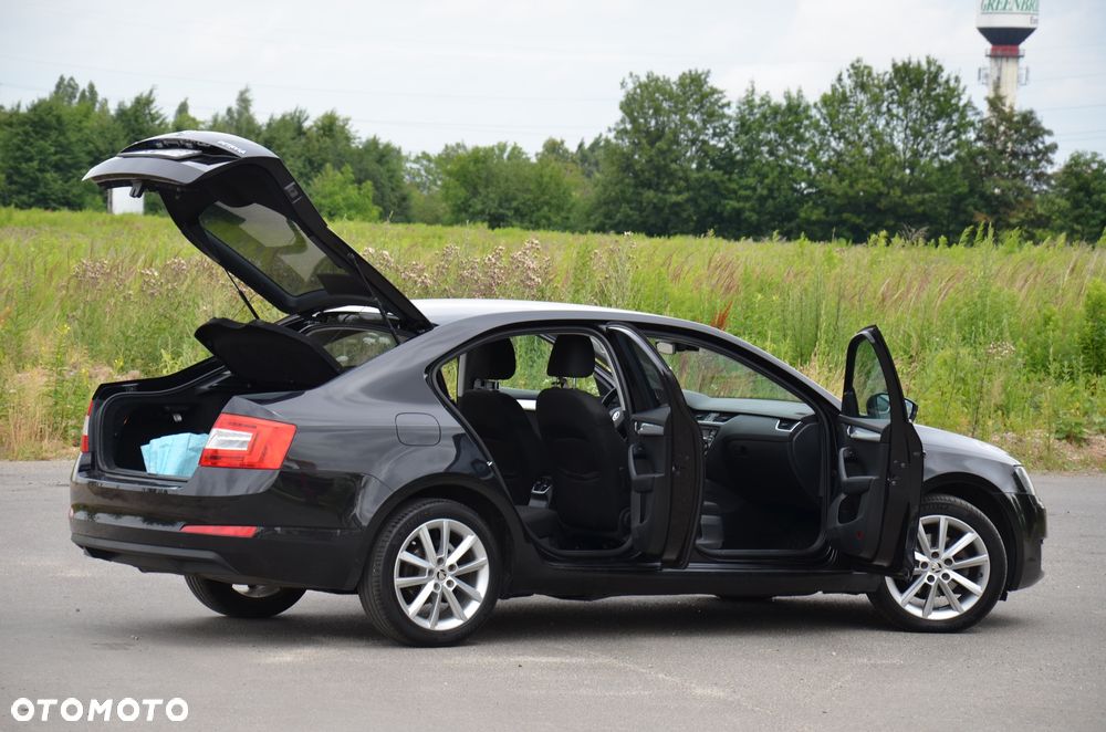 Skoda Octavia 2.0 TDI Style - 31