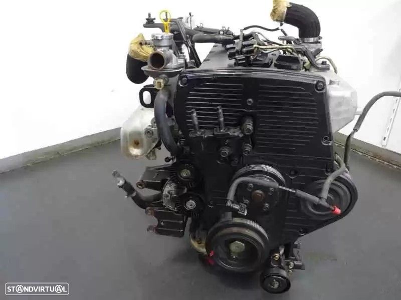 MOTOR COMPLETO KIA CARNIVAL II 2003 -J3 - 4
