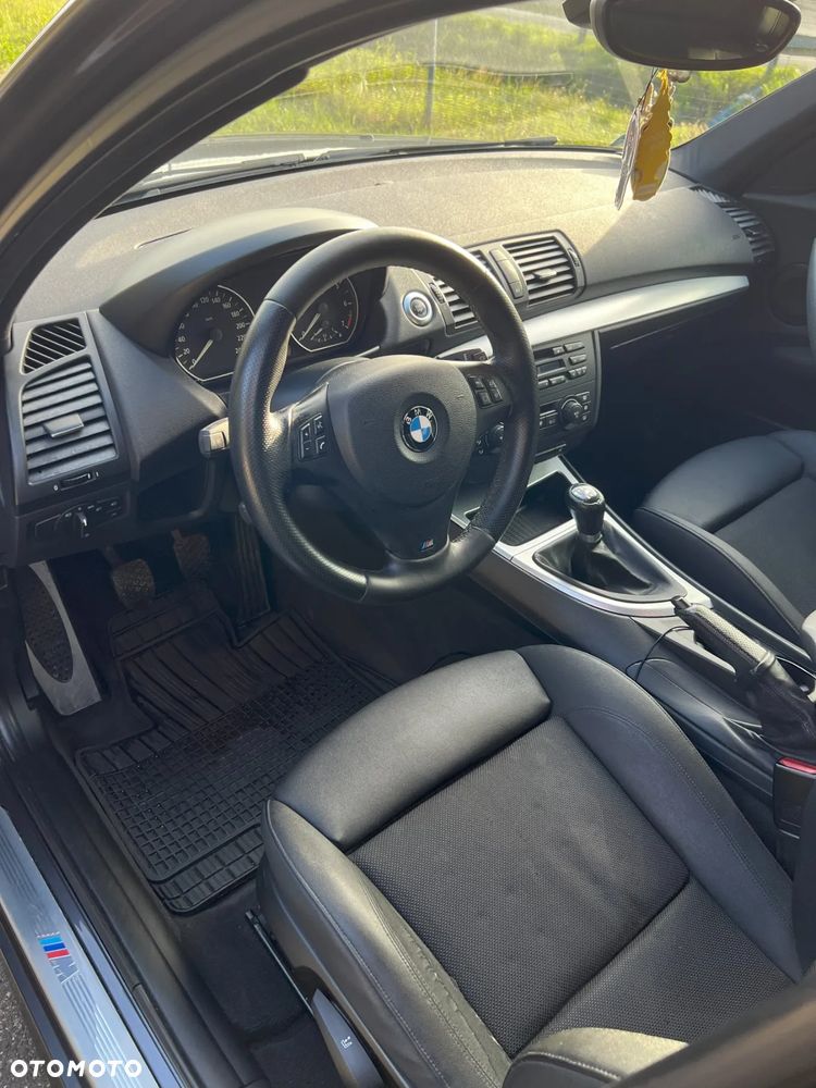 BMW Seria 1 120i - 12