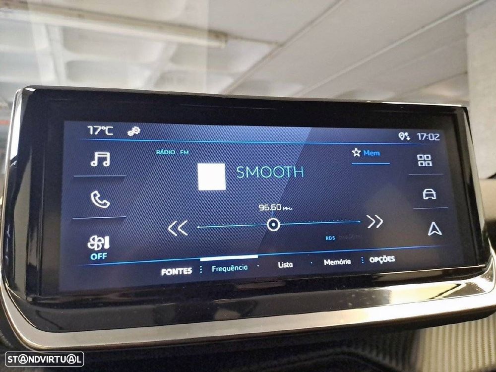 Peugeot 2008 1.2 PureTech Style - 18