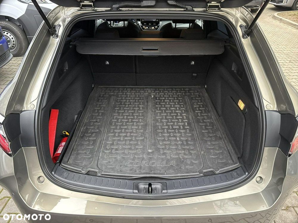 Toyota Corolla 2.0 Hybrid Comfort - 12