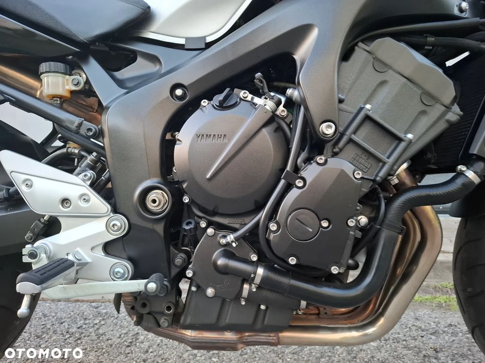 Yamaha FZ6 - 11