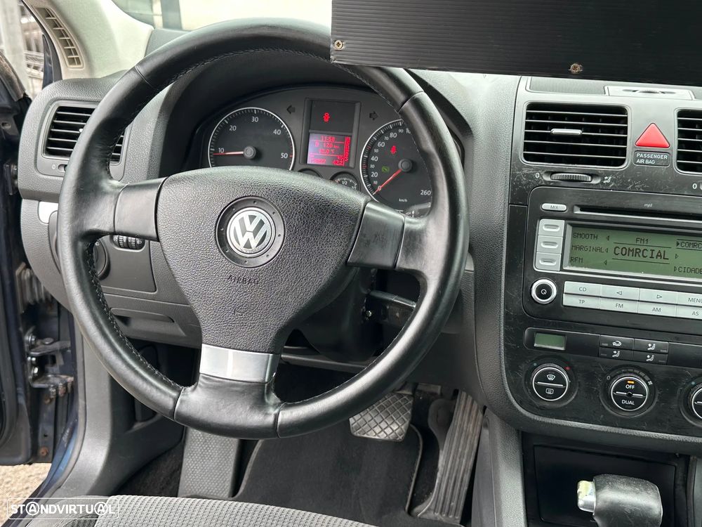 VW Golf Variant 1.9 TDi DPF Confortline DSG - 17