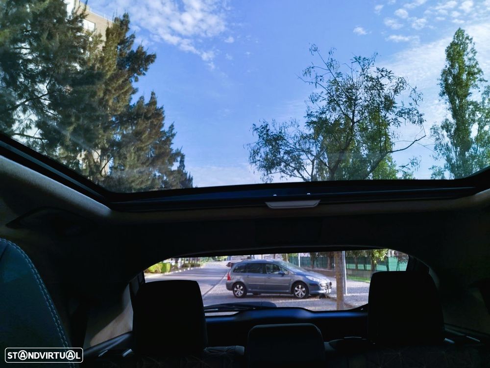 Toyota Yaris Cross 1.5 HDF Luxury - 36