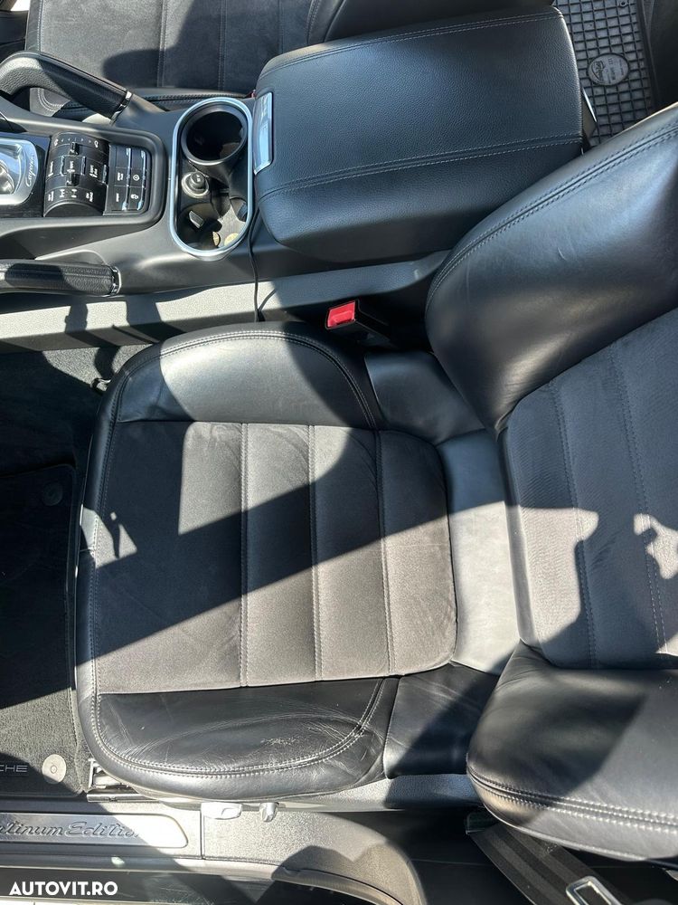Porsche Cayenne Platinum Edition - 14