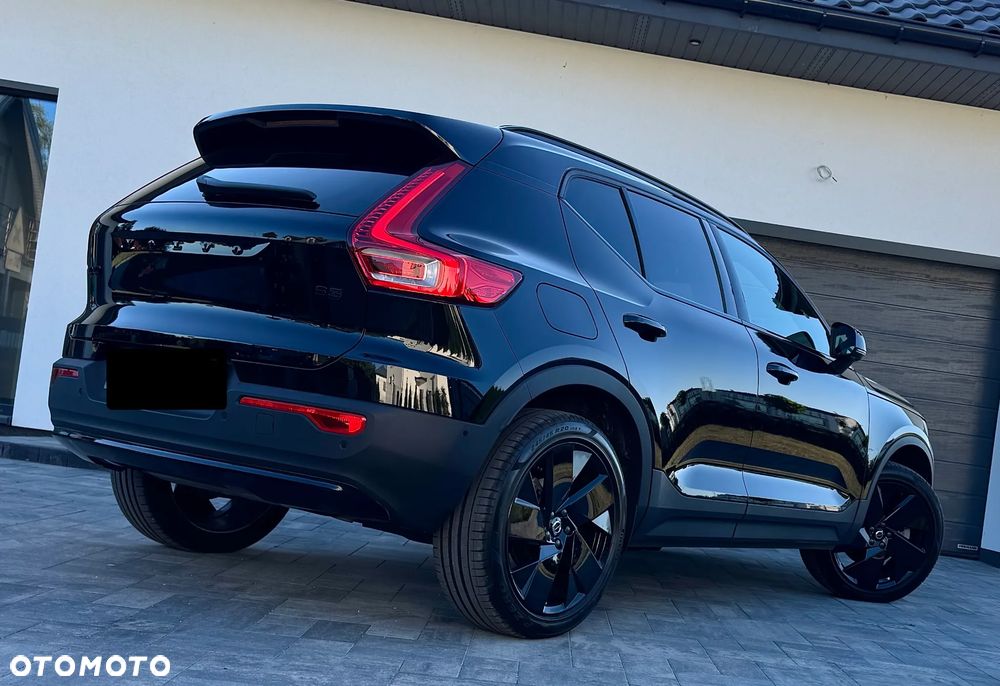 Volvo XC 40 B3 B DKG Plus Black Edition - 4