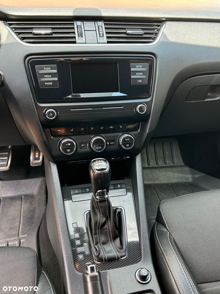 Skoda Octavia 2.0 TDI RS DSG - 8