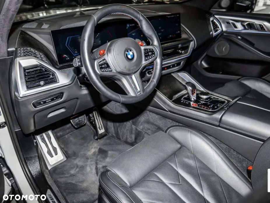BMW XM - 13