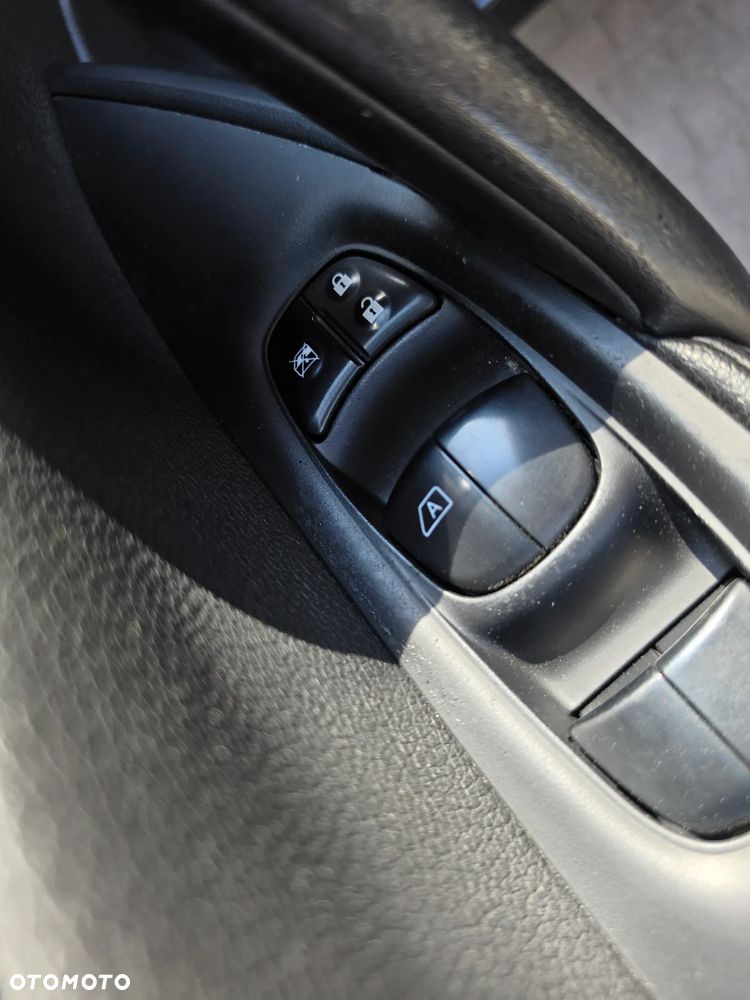 Nissan Qashqai - 13