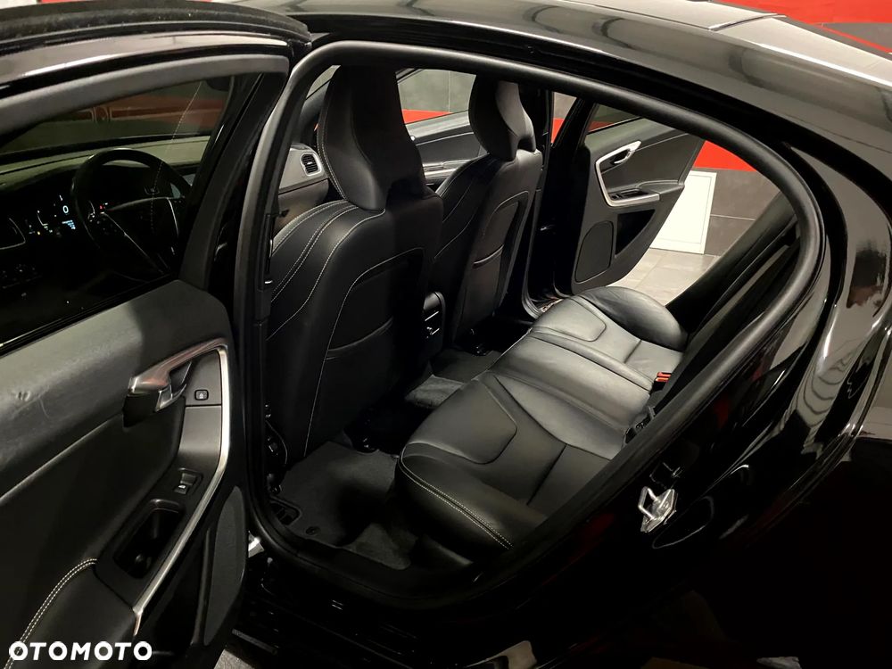 Volvo S60 D4 Geartronic Summum - 22