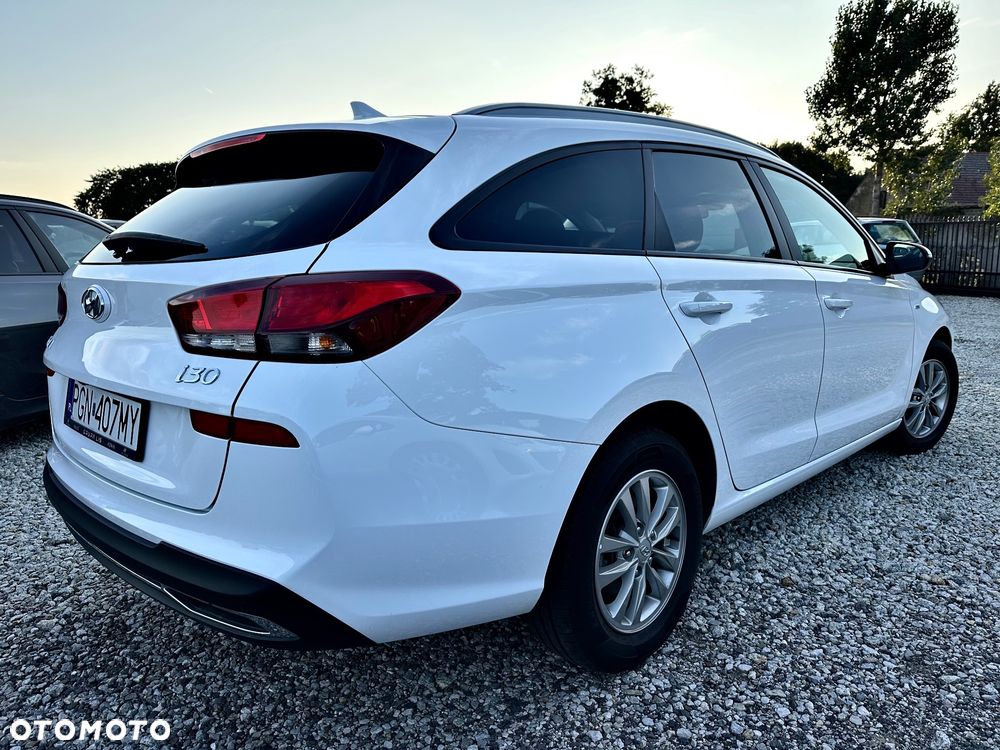 Hyundai i30 1.5 T-GDI 48V Executive - 31