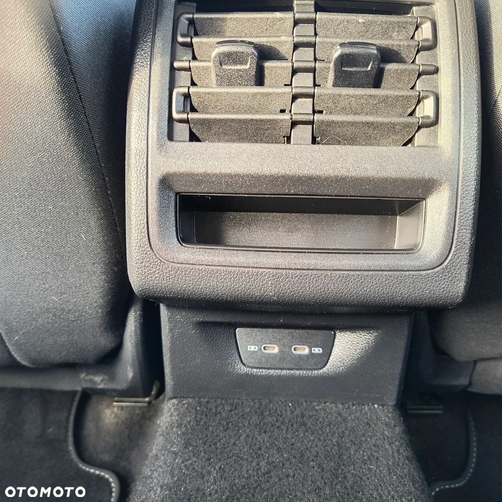 Volkswagen Golf VIII 1.5 TSI EVO Life - 39