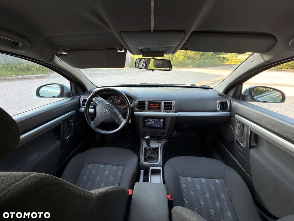 Opel Vectra 1.8 Essentia - 11