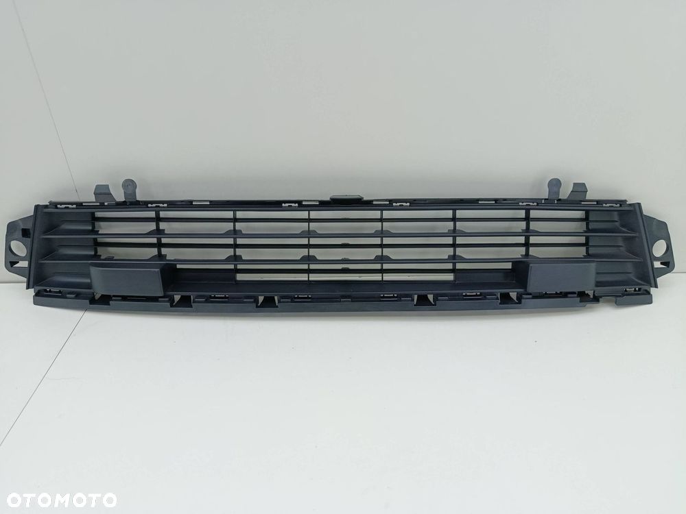 CITROEN BERLINGO KRATKA ZDERZAKA PRZÓD ŚRODKOWA 9810963580 - 1