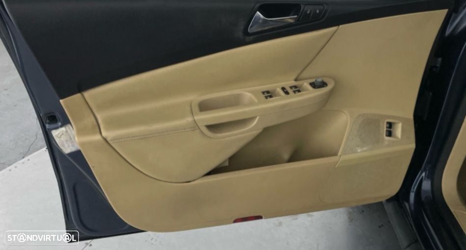 VW Passat Variant 2.0 TDi Confortline DSG - 6