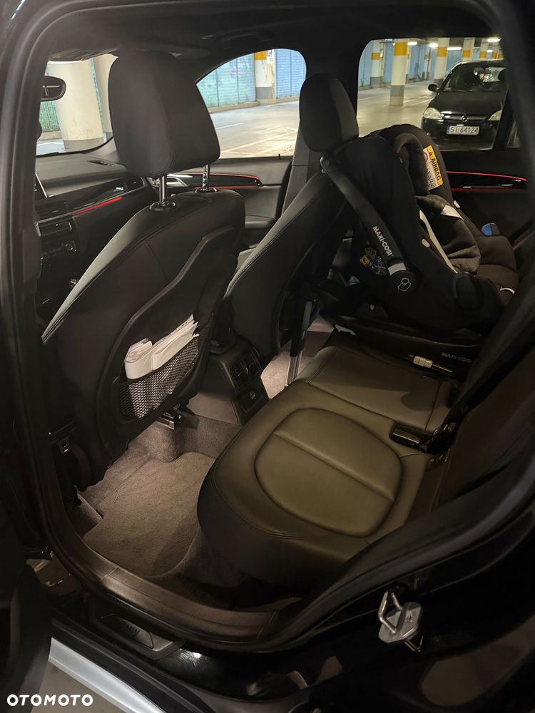 BMW X1 xDrive25i GPF Advantage - 9