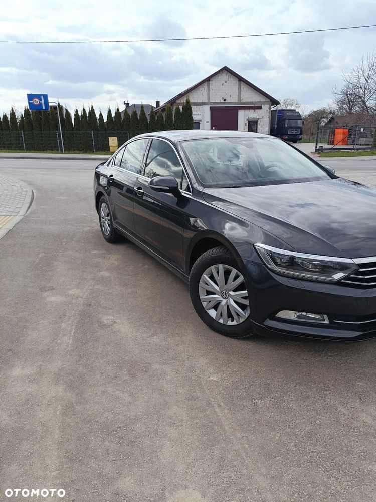 Volkswagen Passat 2.0 TDI SCR Comfortline DSG - 3
