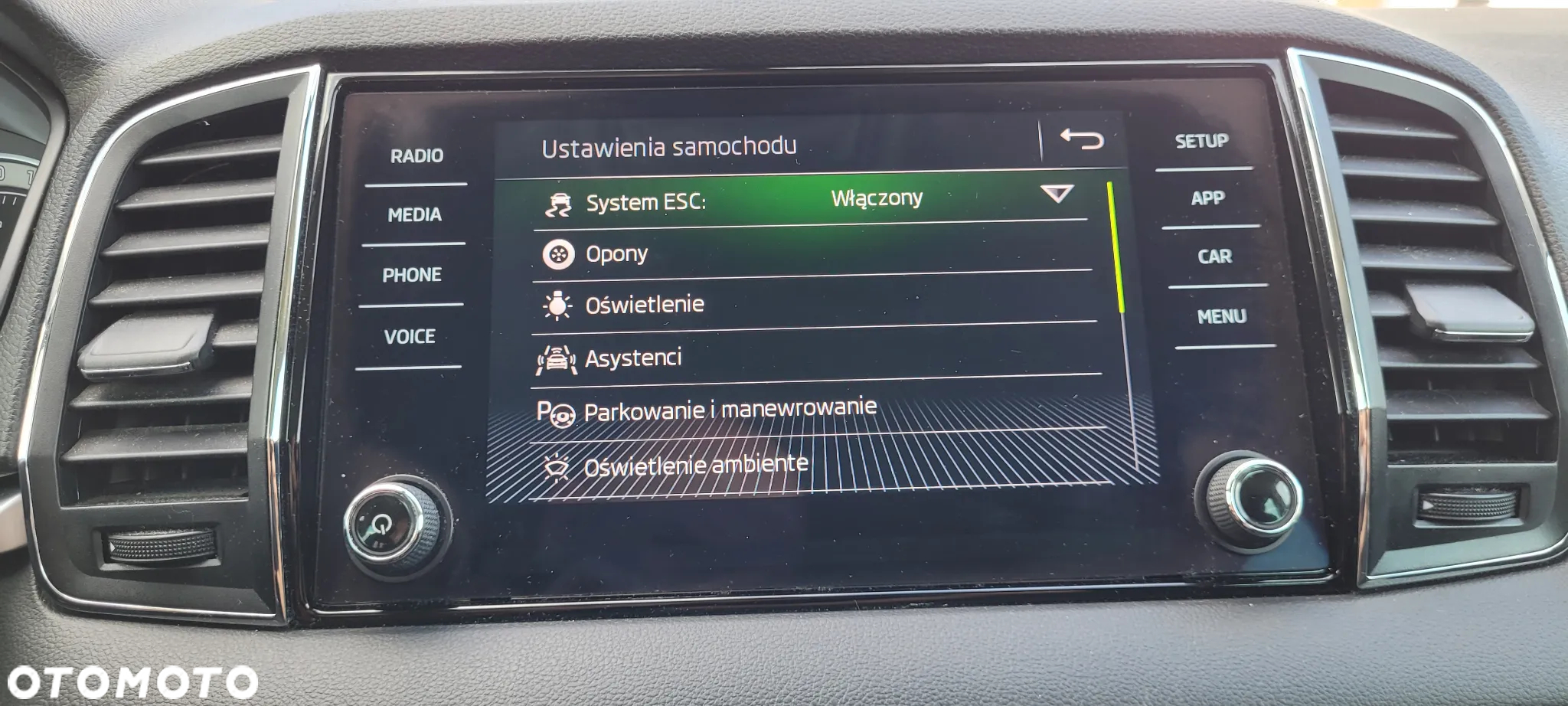 Skoda Karoq 1.5 TSI ACT 4x2 Ambition - 16