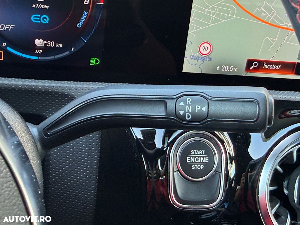 Mercedes-Benz A 250 e 8G-DCT AMG Line - 22