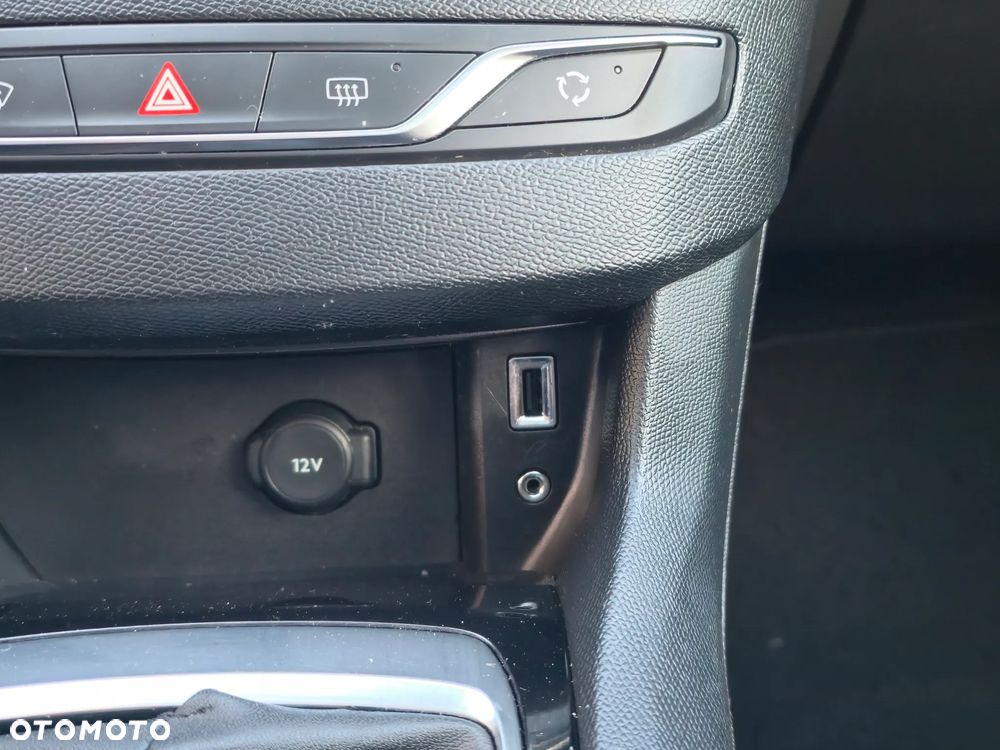 Peugeot 308 1.6 BlueHDi Business Line S&S - 30