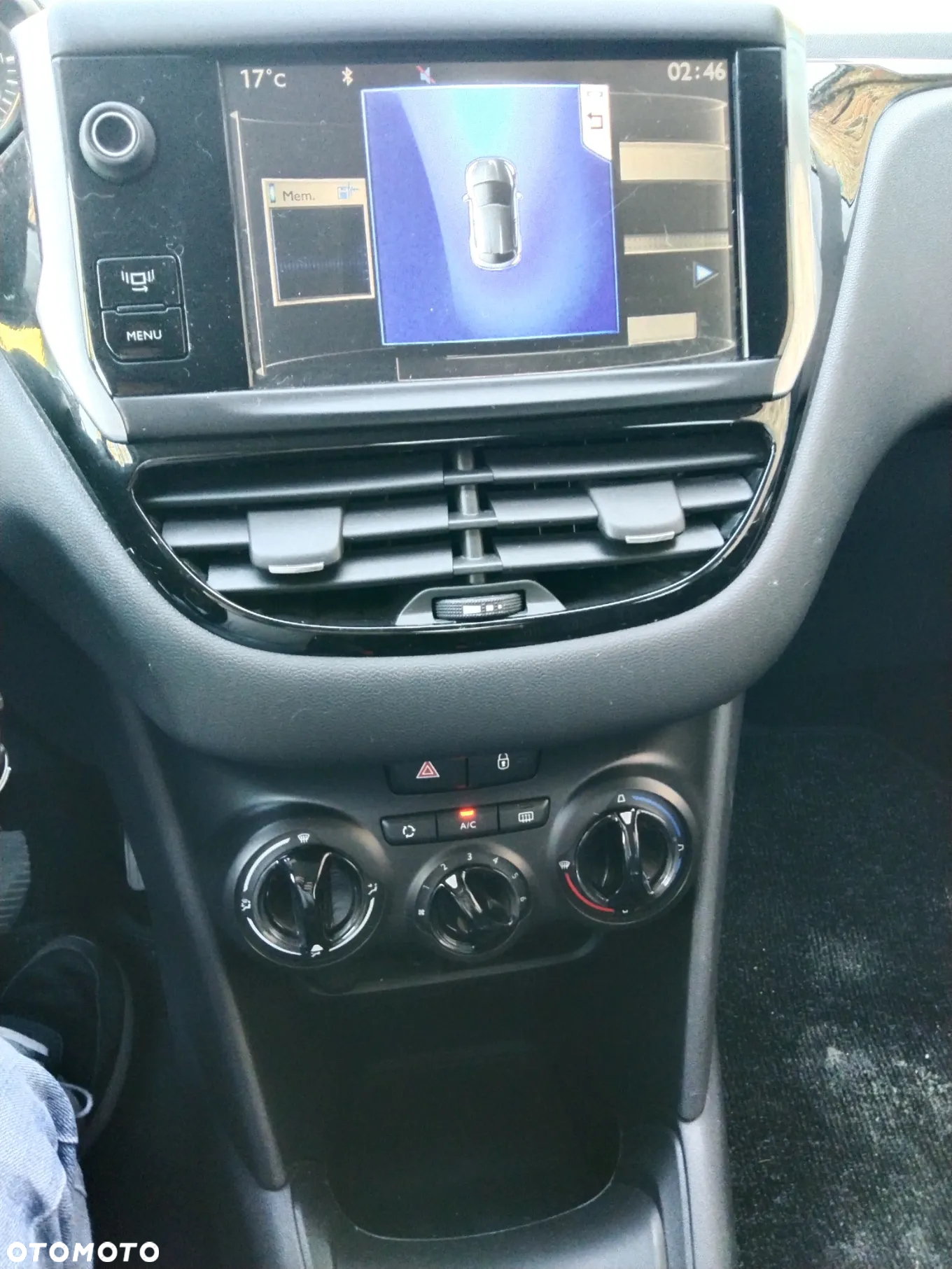 Peugeot 208 82 PureTech Style - 14