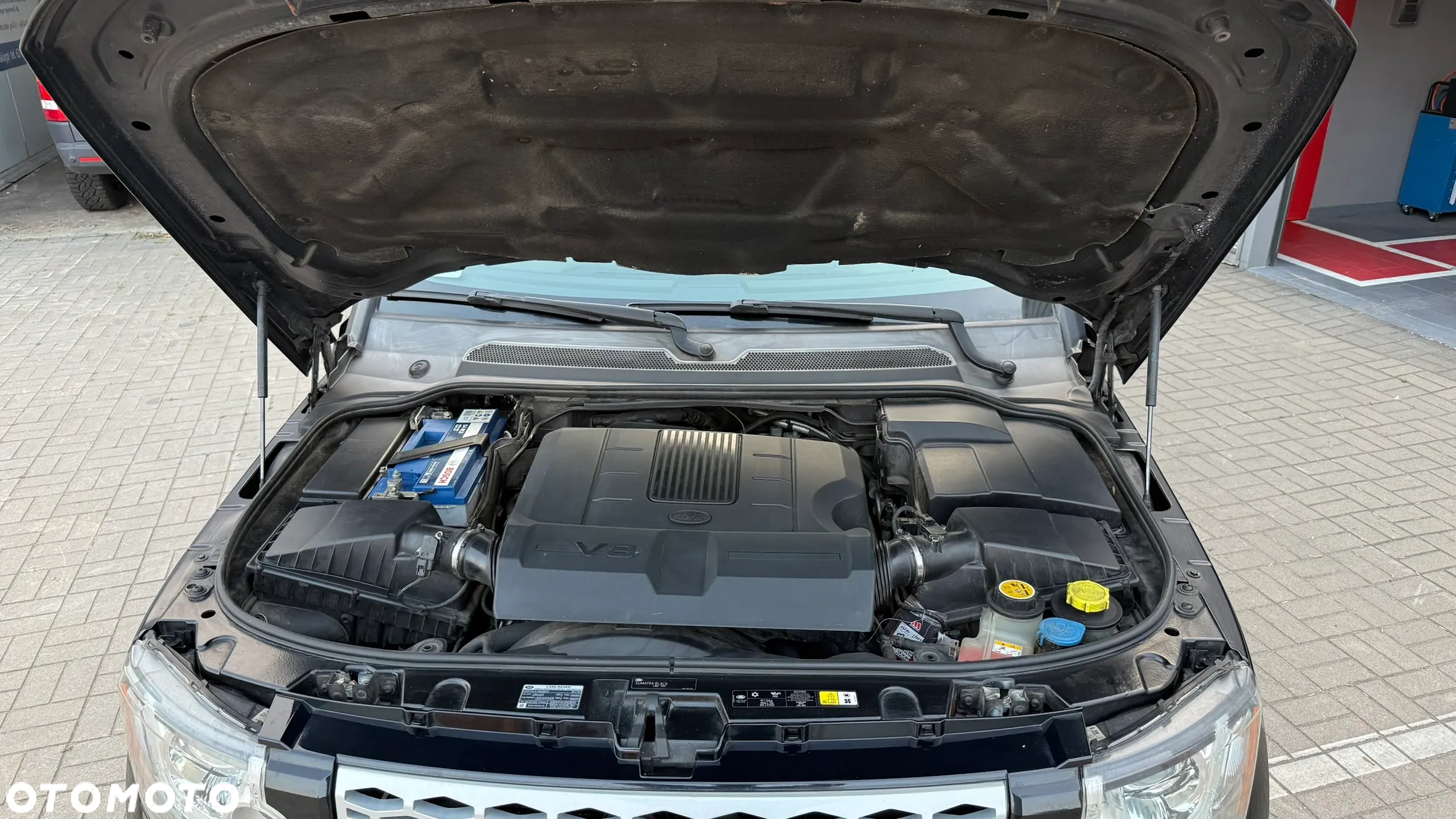 Land Rover Discovery IV 5.0 V8 HSE - 19
